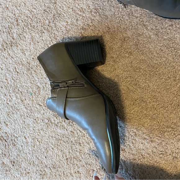 G.H Bass and CO Ankle boots - Picture 2 of 9